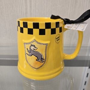 NEW RELEASE - Harry Potter - Hufflepuff Rae Dunn Mug - Kitchen - Hufflep…